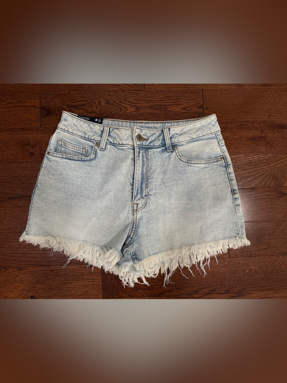 H&M Light Wash Frayed Hem Denim Shorts